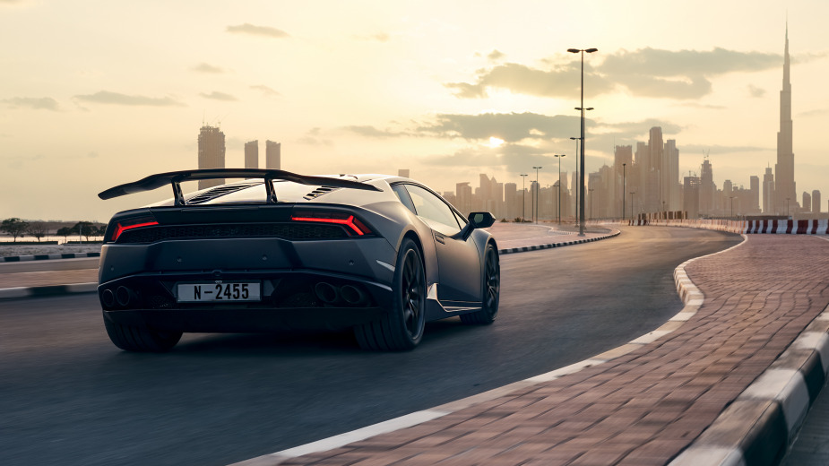 Lamborghini Huracan 4