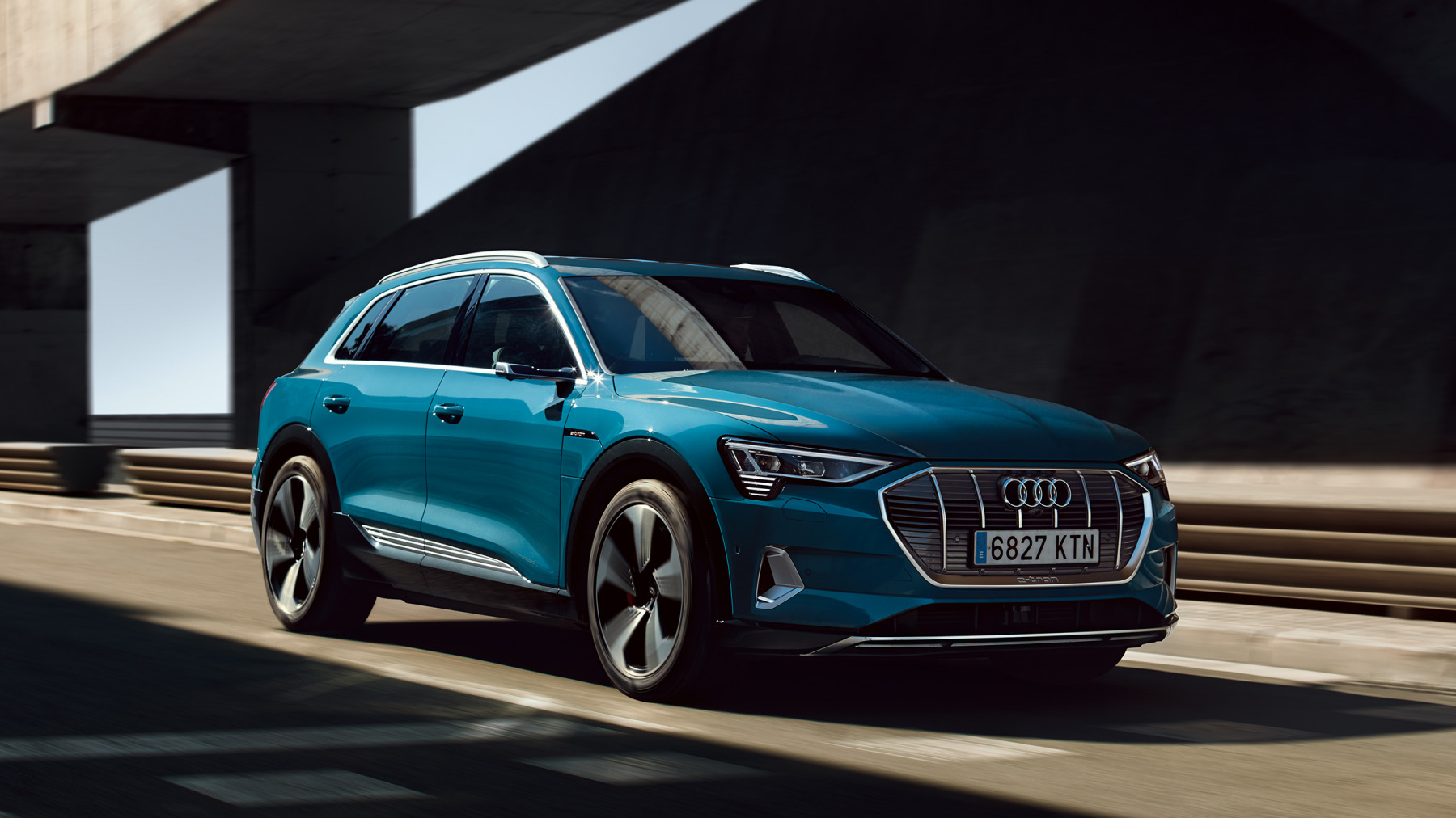 Audi E-Tron urban summer spread 4