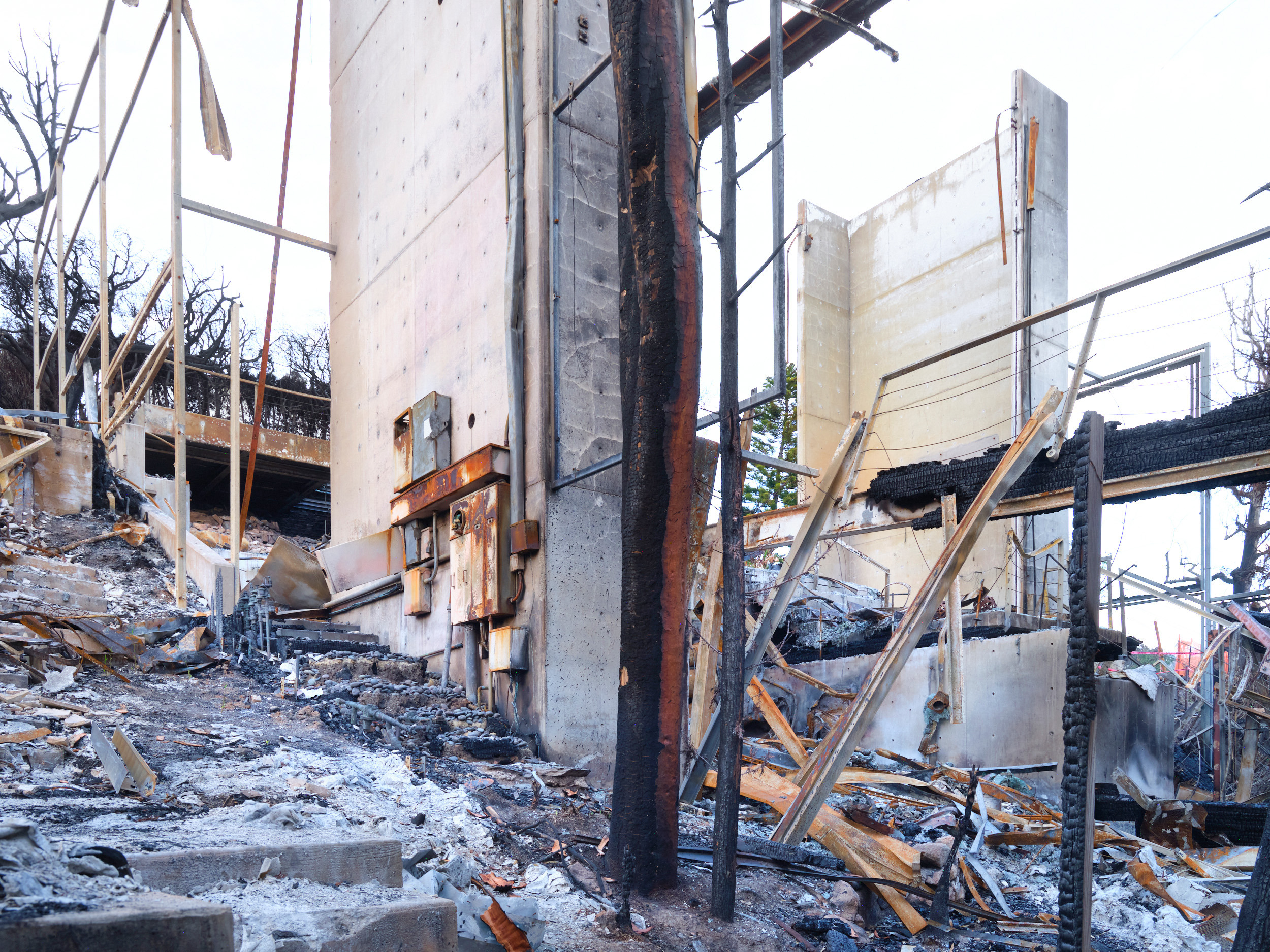 Ashes of Modernism, LA fires 10