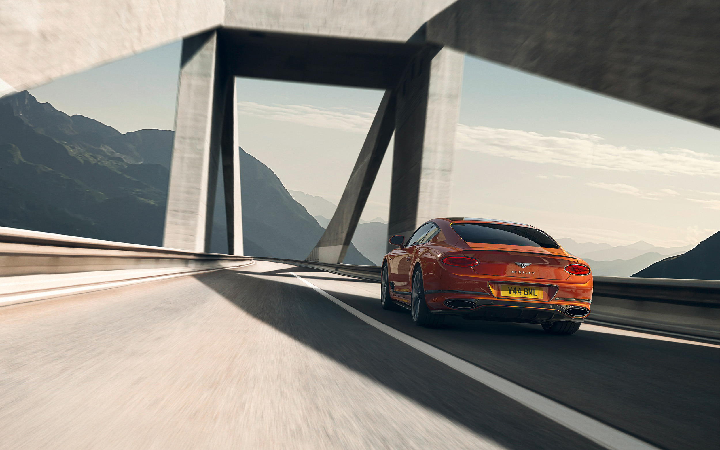 Bentley Speed Orange flame 3