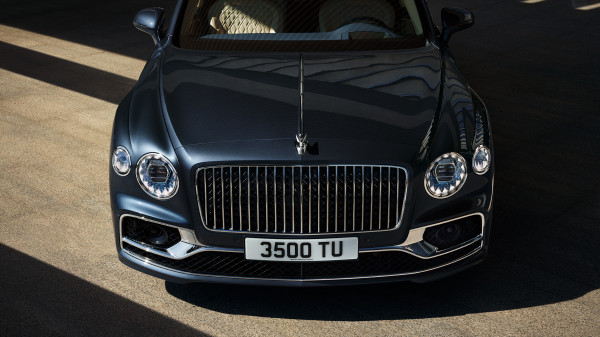 The new Bentley Flying Spur 2