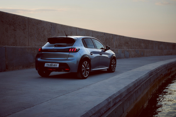 Peugeot 208 2